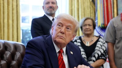 Trump tariffs live updates: Trump says US and China are discussing a deal Trump tariffs live updates: Trump says US and China are discussing a deal